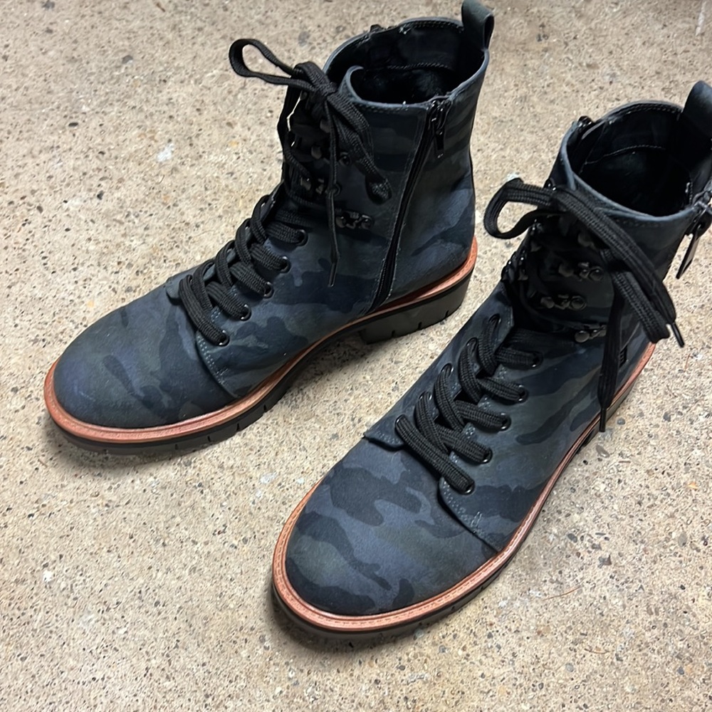 Mia Miles zipper military style  Camo  combat Boots size 11